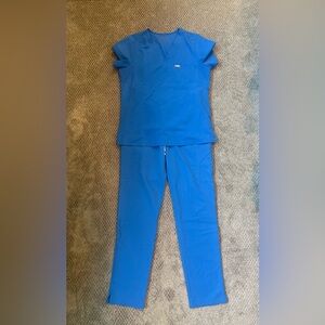 Preowned Figs Set - Medium Catarina Top & Medium/Tall High Waisted Yola Pants